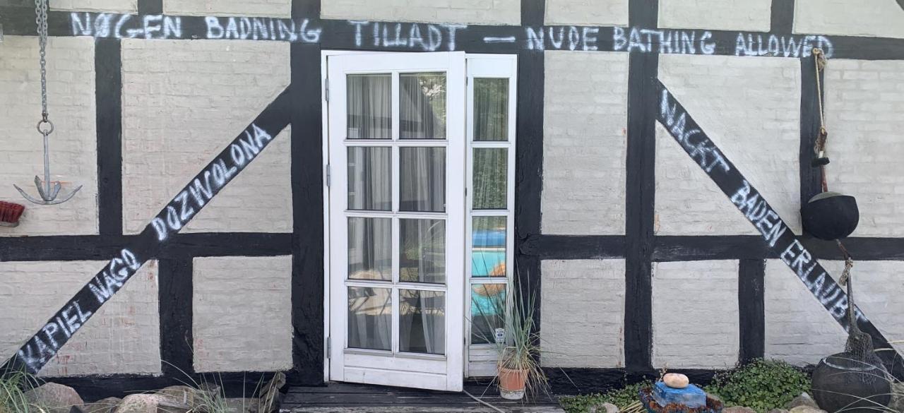 Farm61 Badehotellet I Det Midtjydske - Alder +18 Ar Tjele Екстериор снимка