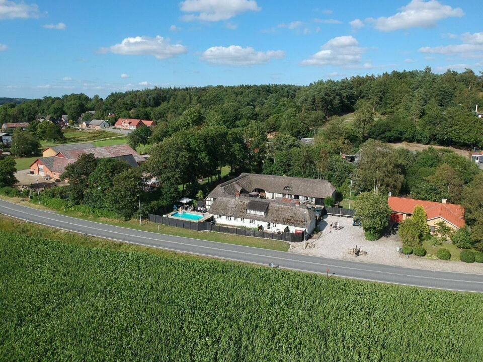 Farm61 Badehotellet I Det Midtjydske - Alder +18 Ar Tjele Екстериор снимка